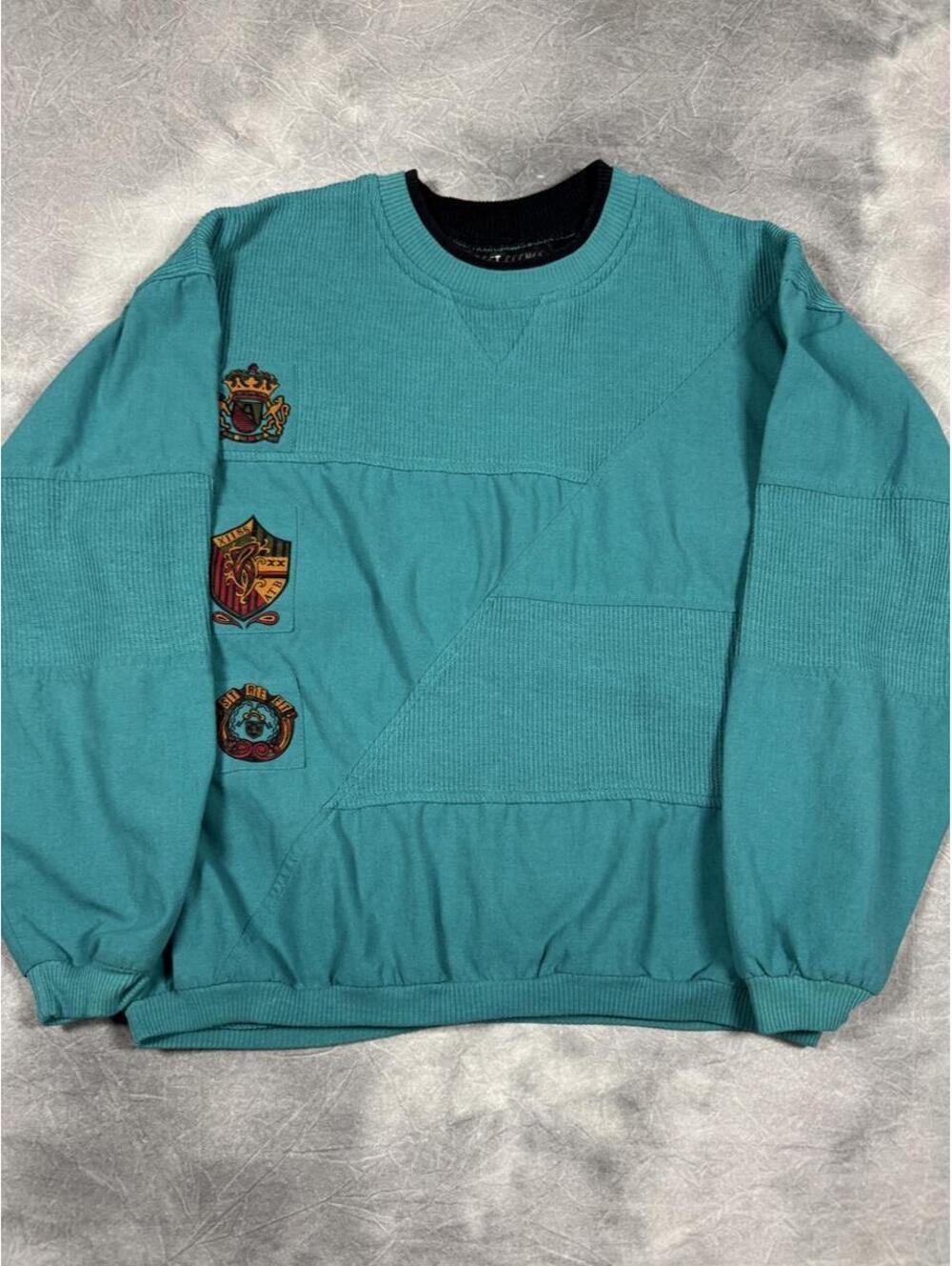 Vintage 80s / 90s Street Scenes  Teal Patchwork Crewneck Sweatshirt Medium
